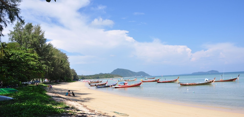 Rawai Palm Beach Resort 54/63