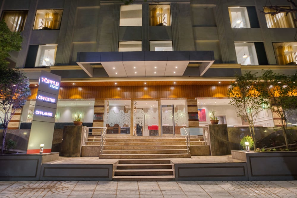 7 APPLE HOTEL VIMANNAGAR, PUNE in PUNE