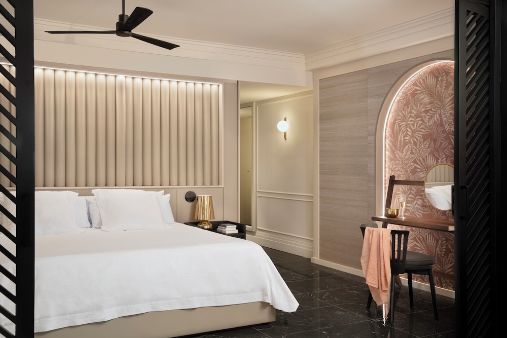 Roof Top, Imperial, Suite, King Bed, Two Story, Private Pool, Terrace