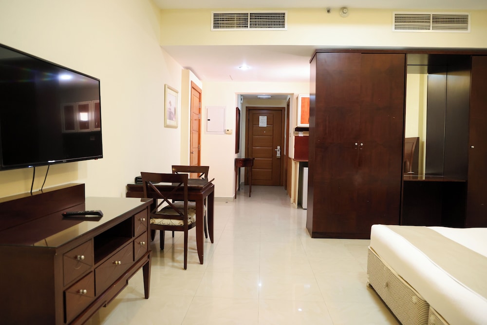 Clifton International Hotel 40/50