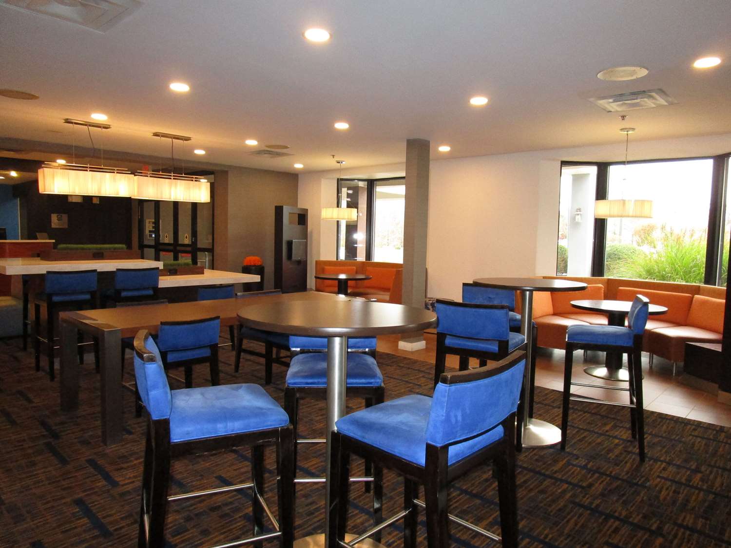 Country Inn & Suites by Radisson, Columbus-Edinburgh 10/20