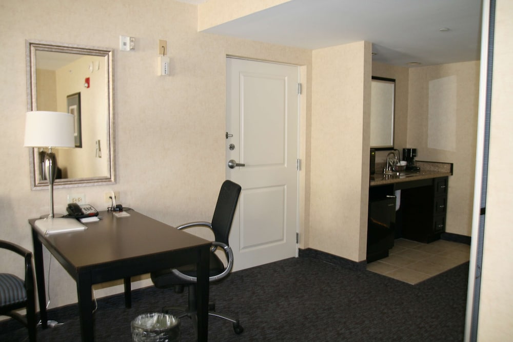 Hampton Inn Doylestown 55/58