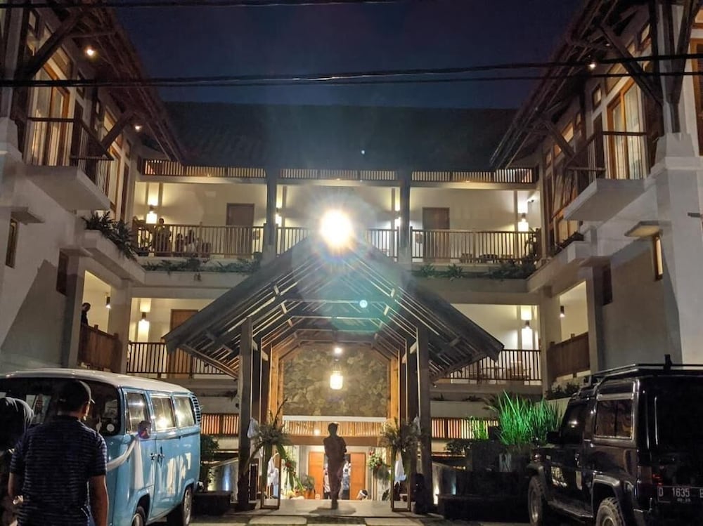Villa Damar 1/36