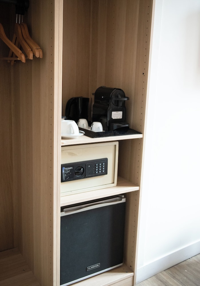 Hotel Kyriad Marseille Centre Paradis Prefecture 42/50