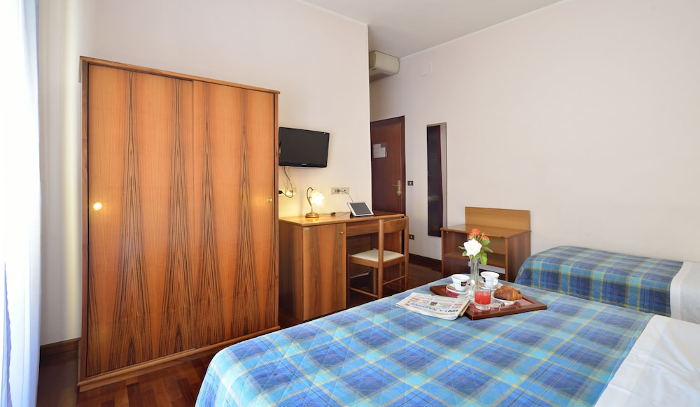 Hotel Ristorante Dante 12/50