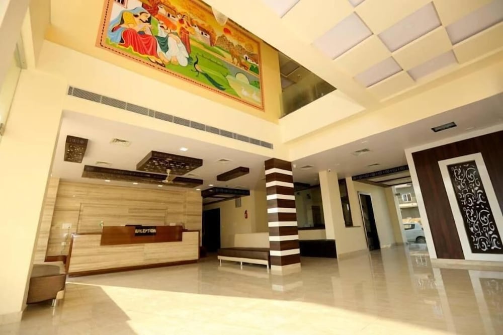 Rock Star Hotel 3/30