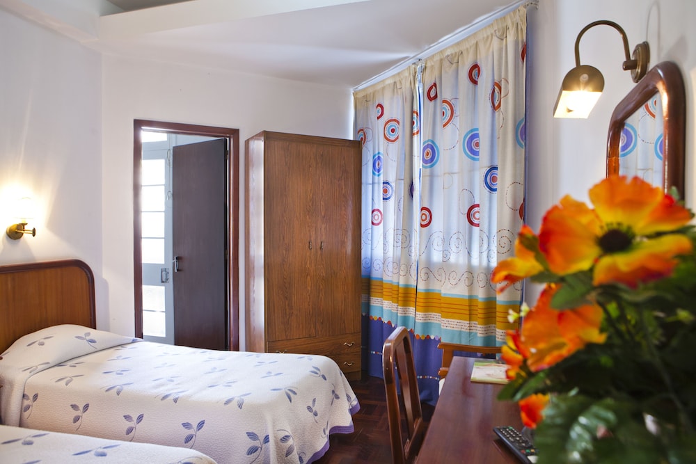 Hotel Residencial Colombo 7/50