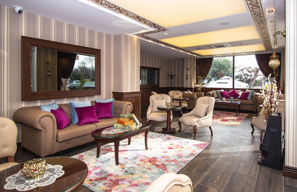 LE MARDE HOTEL 44/62