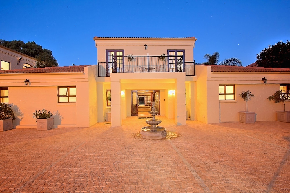Leopardsong Manor 2/50
