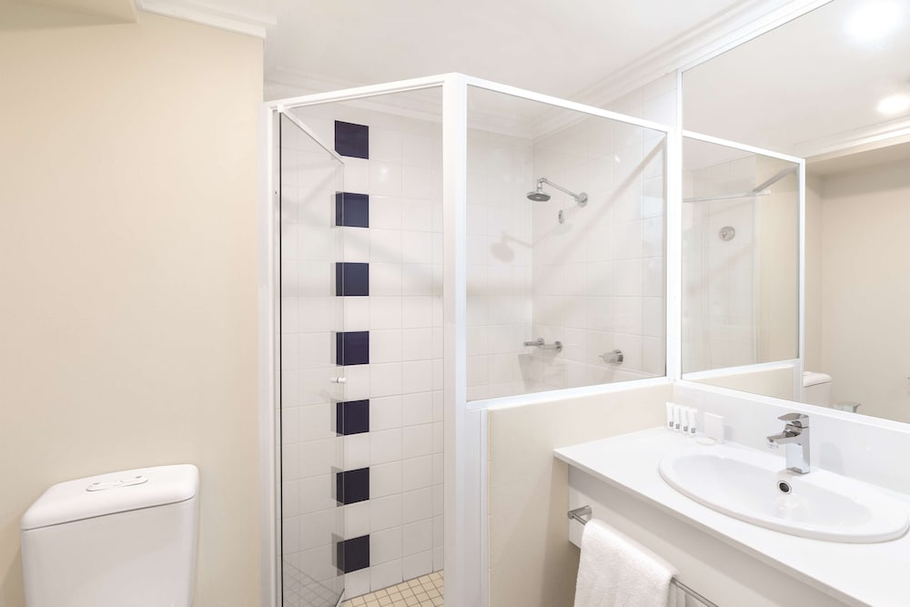 Mercure Sydney Blacktown 31/72