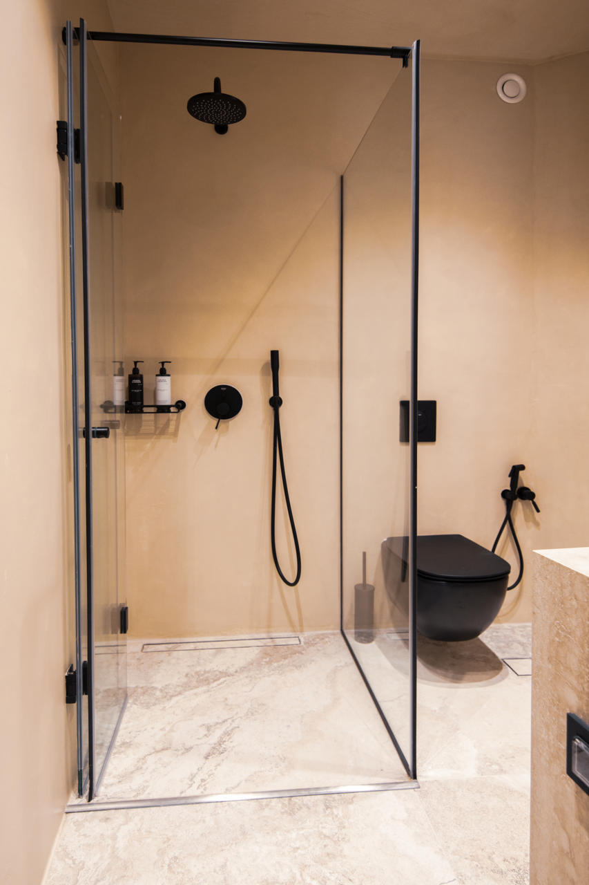 Consolato Boutique Suites 81/94