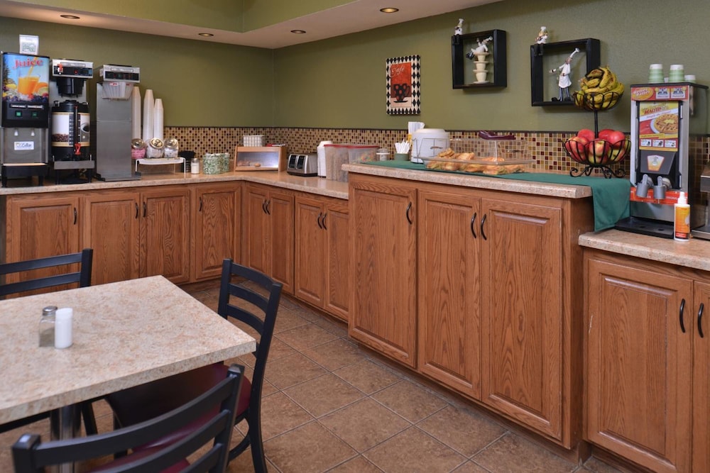 Americas Best Value Inn 31/49