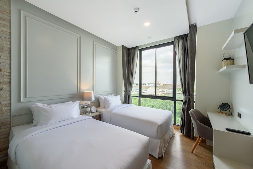 Parc Borough City Resort 15/74