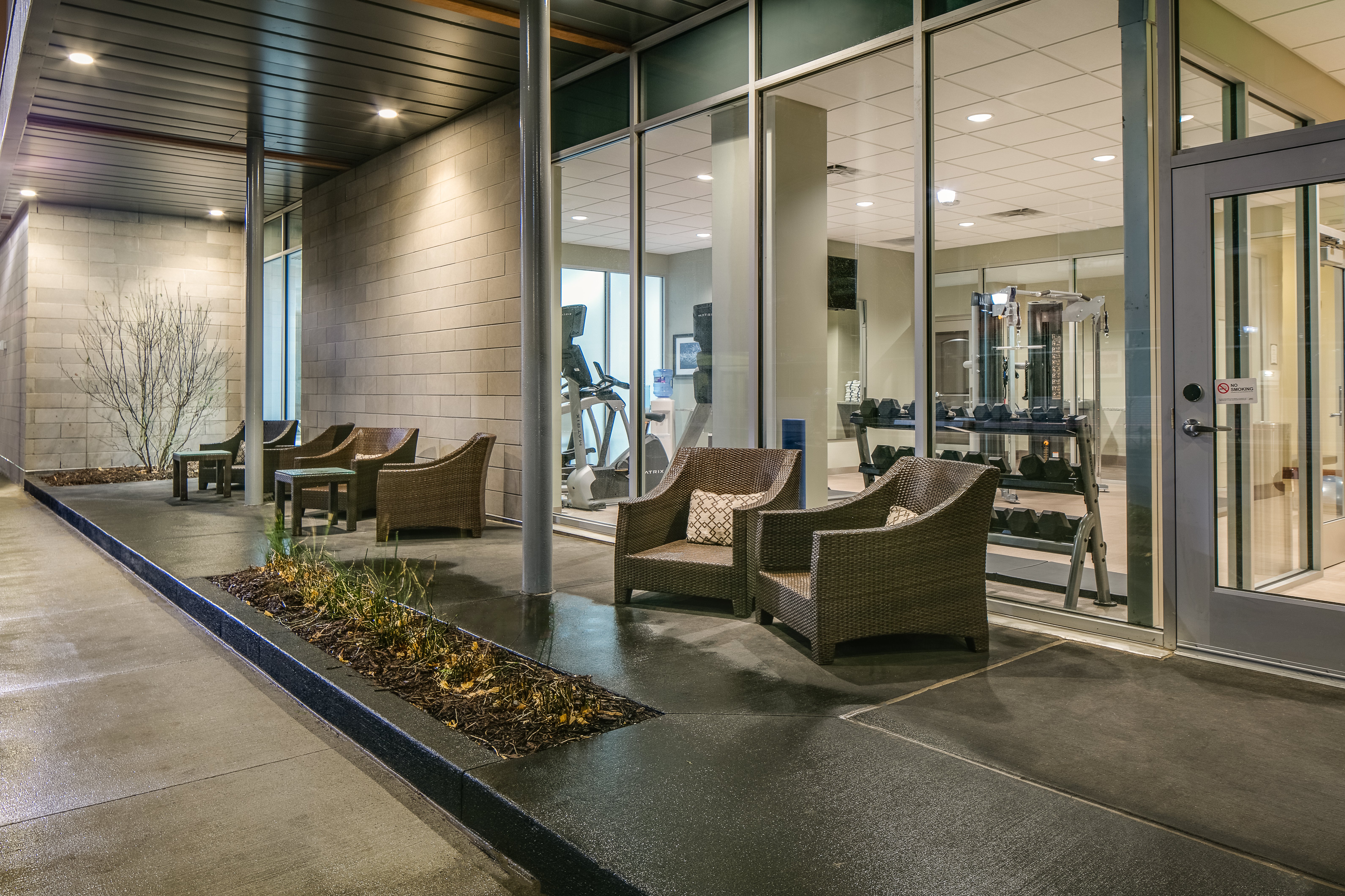 STAYBRIDGE SUITES DES MOINES DOWNTOWN 24/57