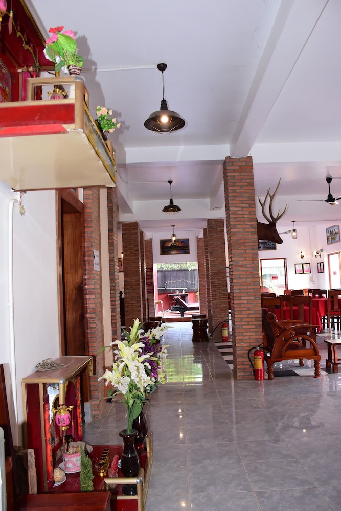 Bou Savy Guesthouse 7/68
