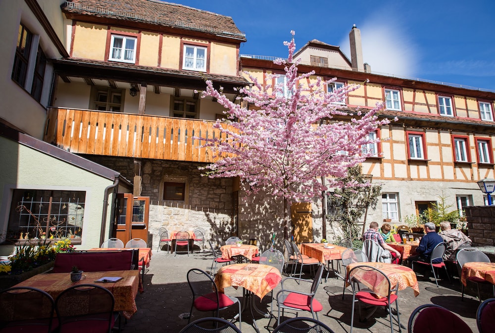 Hotel Gasthof Goldener Greifen 5/50