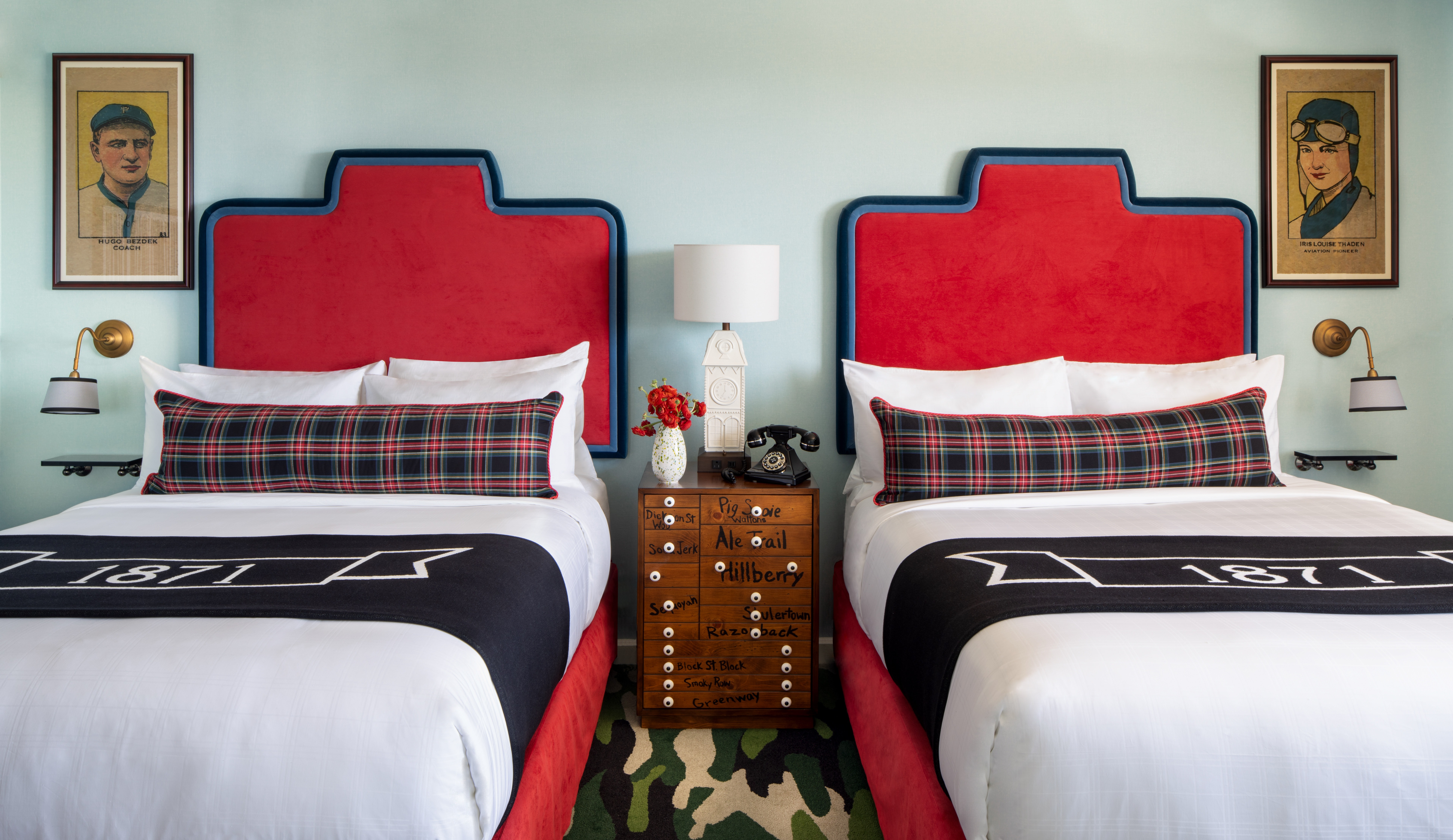 Graduate, Twin Beds