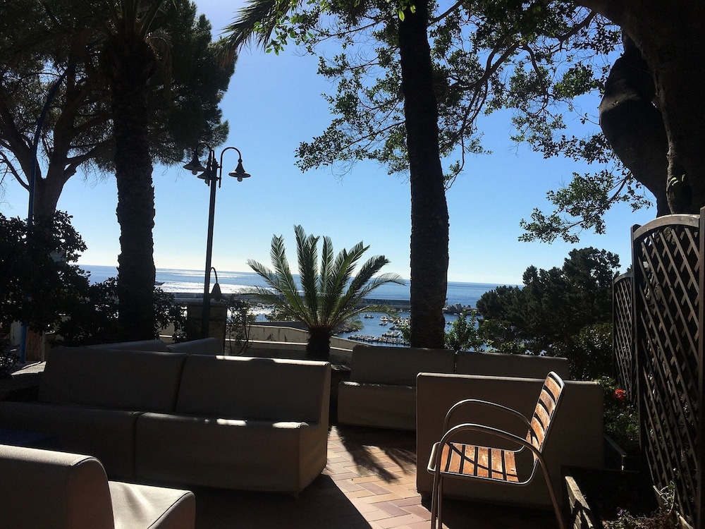 Hotel Miramare 53/56