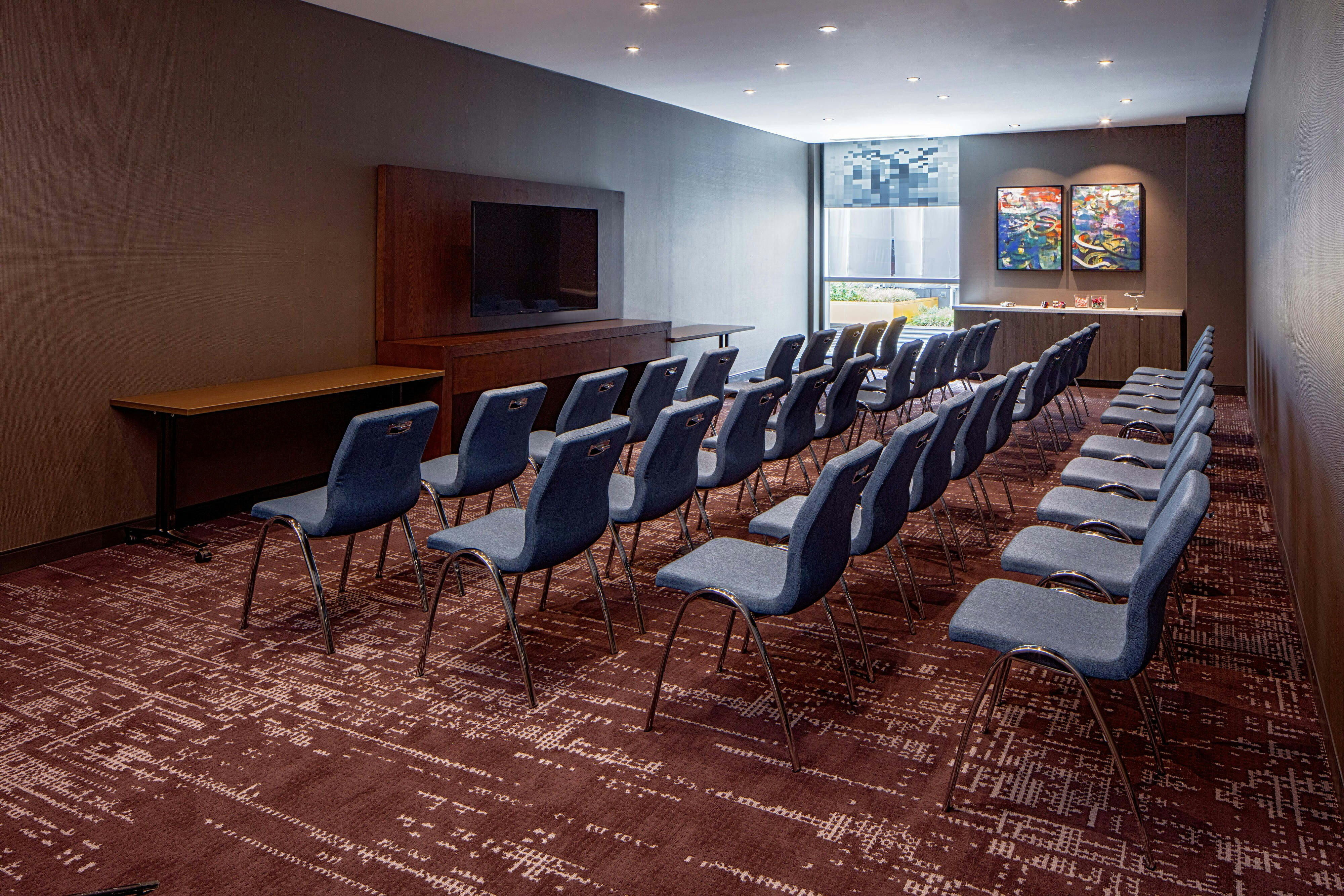 ALOFT PHILADELPHIA DOWNTOWN 32/36