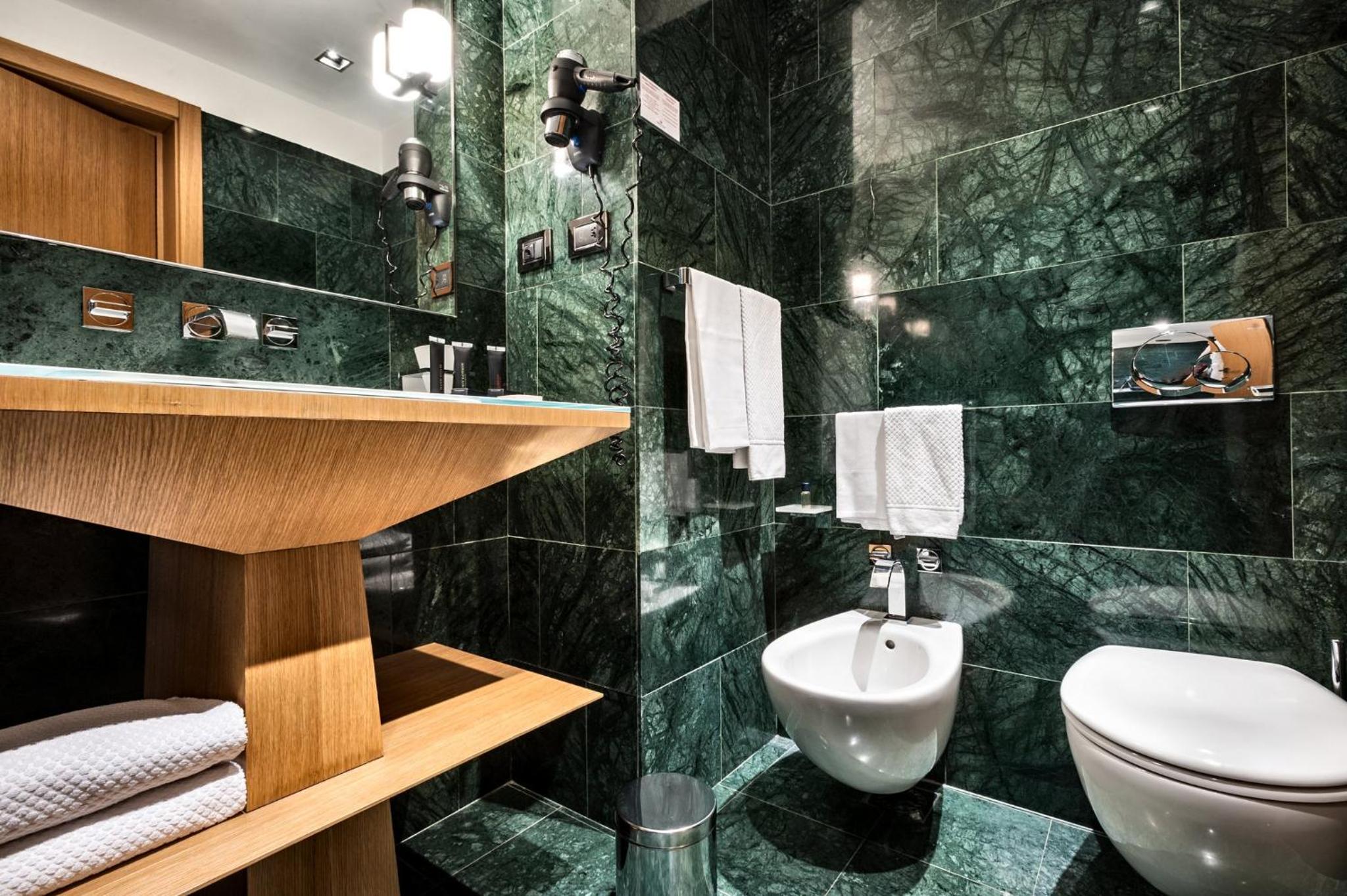 غرفة قياسية بسرير كينج، Crowne Plaza Milan City 9/10