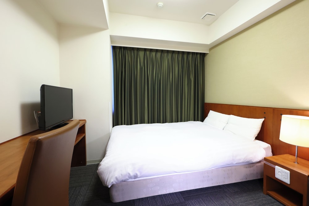 ROOM, DOUBLE BED