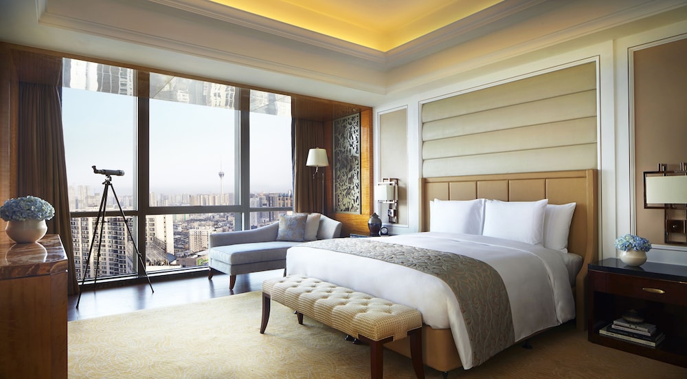 Ritz Carlton Chengdu 12/66
