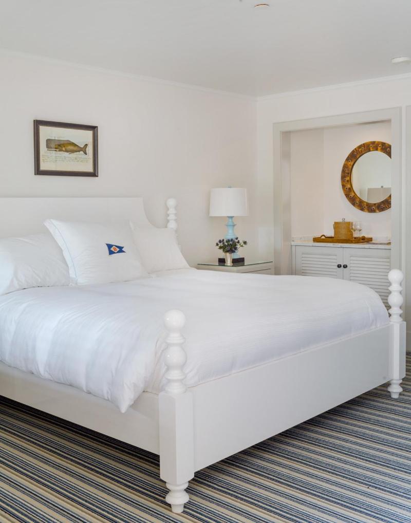 Garden, King Bed