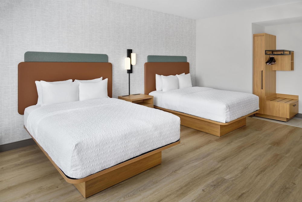 Hampton Inn Midland West 22/44