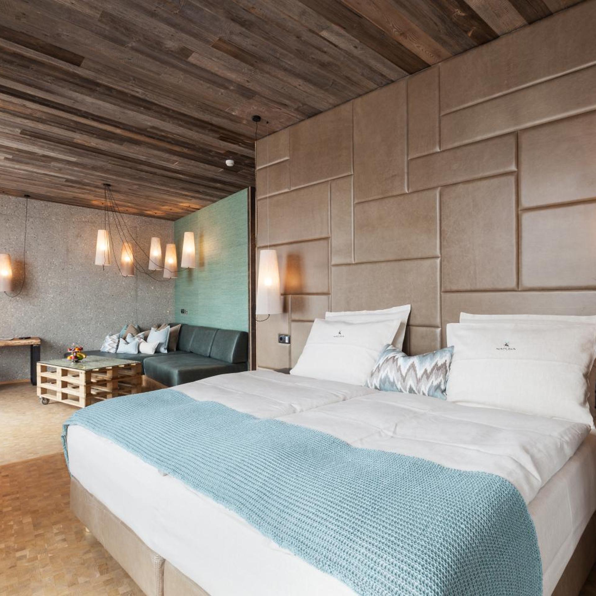 Loft, Suite