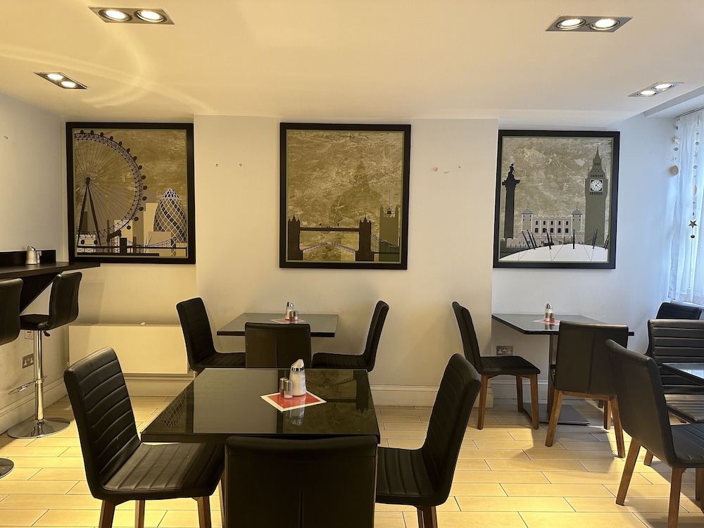 Bloomsbury Palace Hotel 34/50