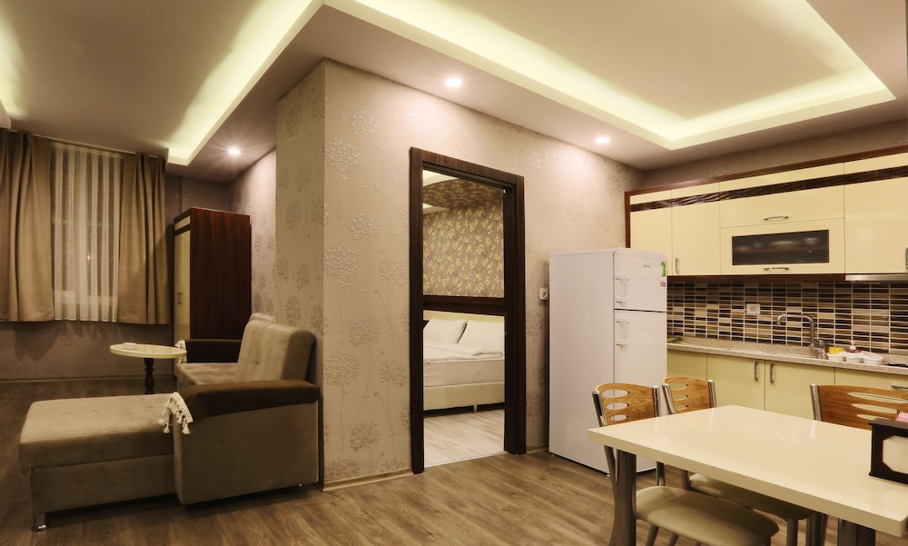 Azd House Hotel 36/50
