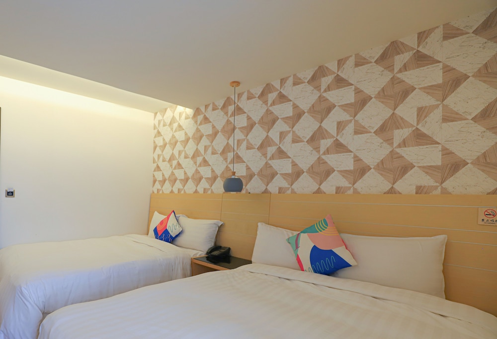 Dream 12 Hotel 27/71