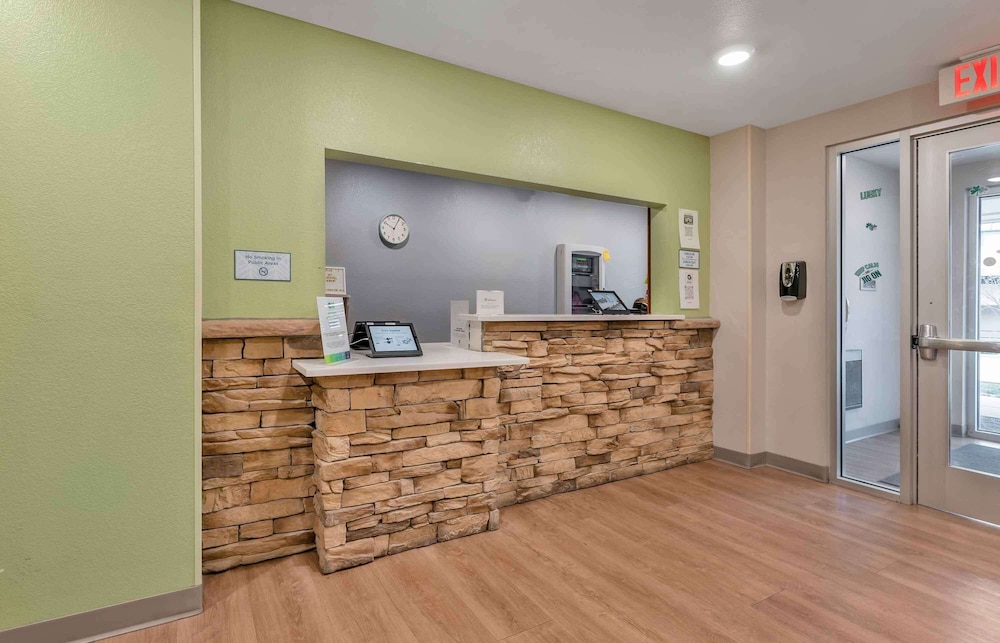 WoodSpring Suites Louisville Airport 3/26
