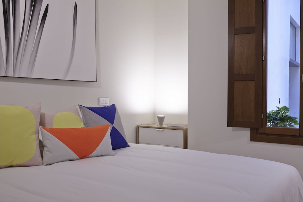 2 BEDROOMS, DUPLEX
