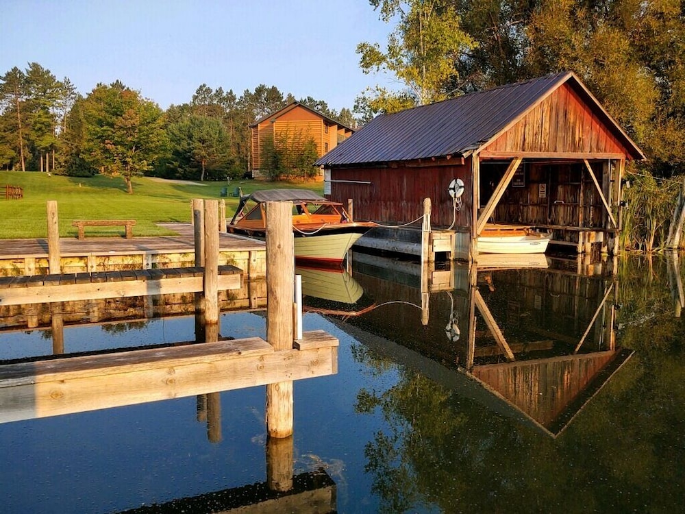 Stafford's Crooked River Lodge & Suites 15/41
