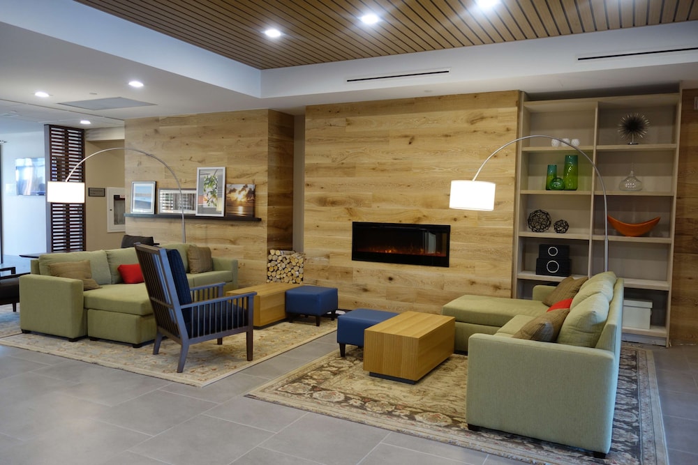 Country Inn and Suites By Radisson Belleville ON 27/49