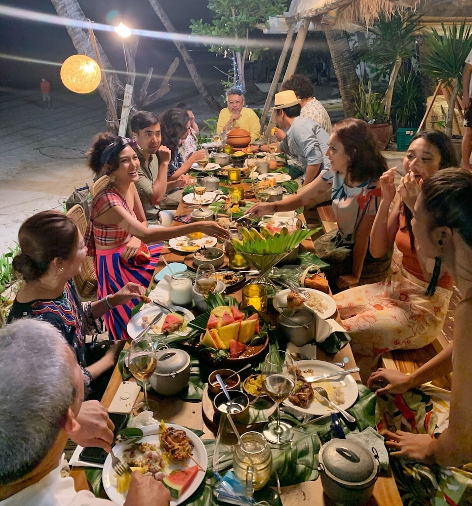 Jonys Beach Resort 33/44