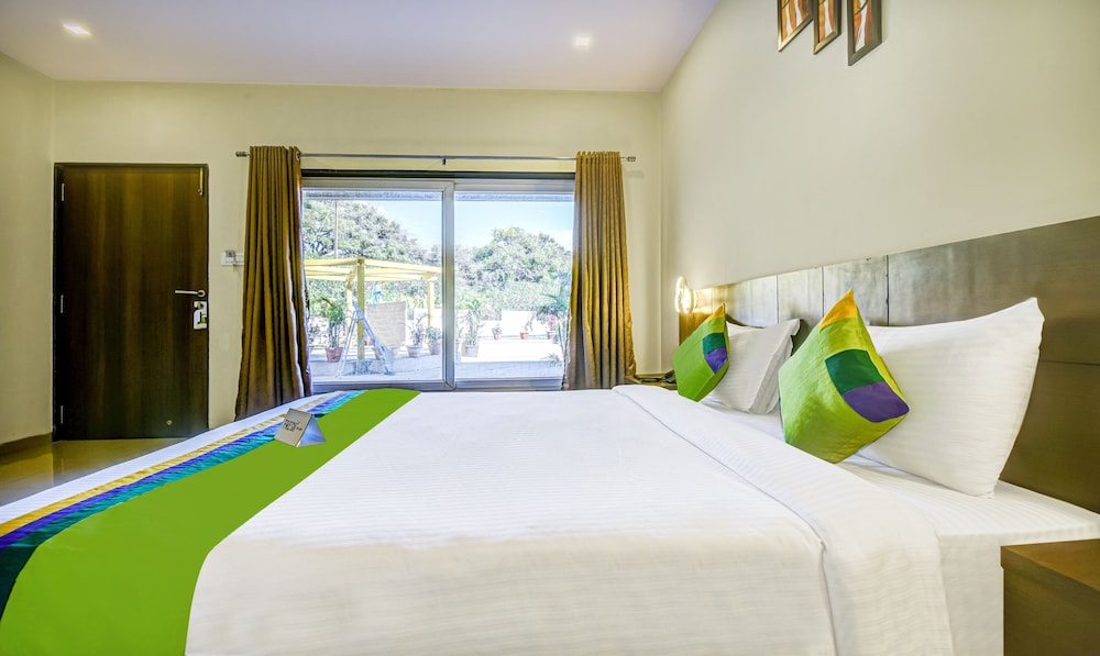 Standard, Queen Bed 4/6