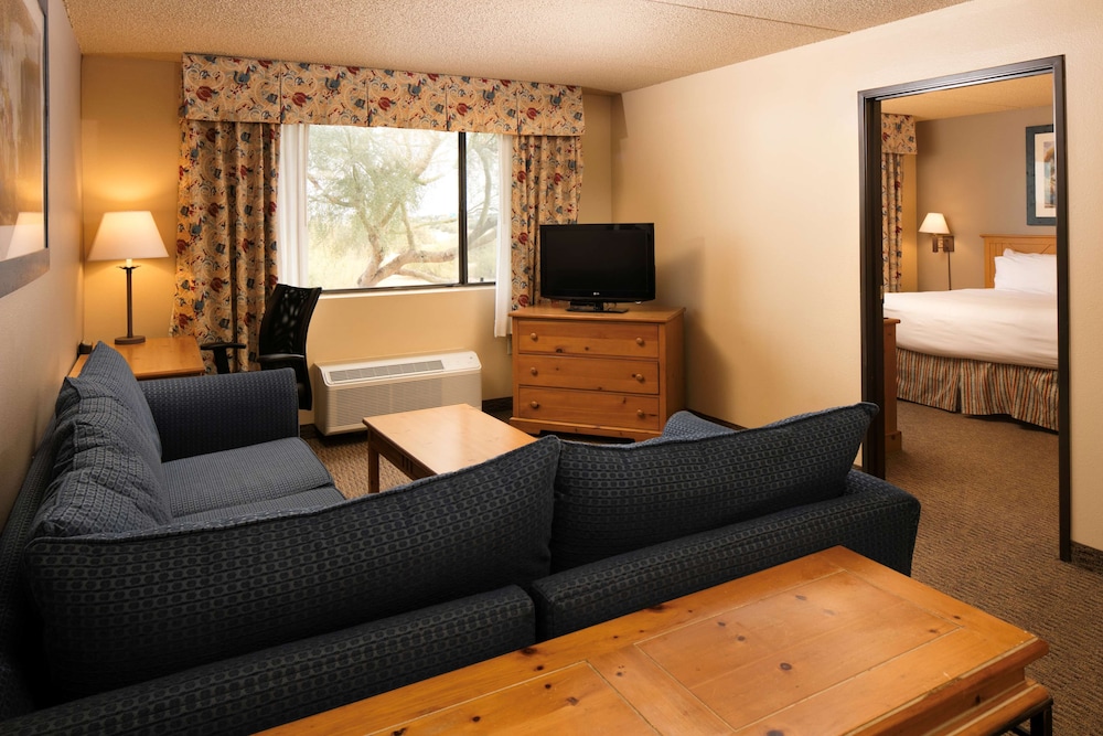 Red Lion Inn and Suites Goodyear Phoenix 26/36