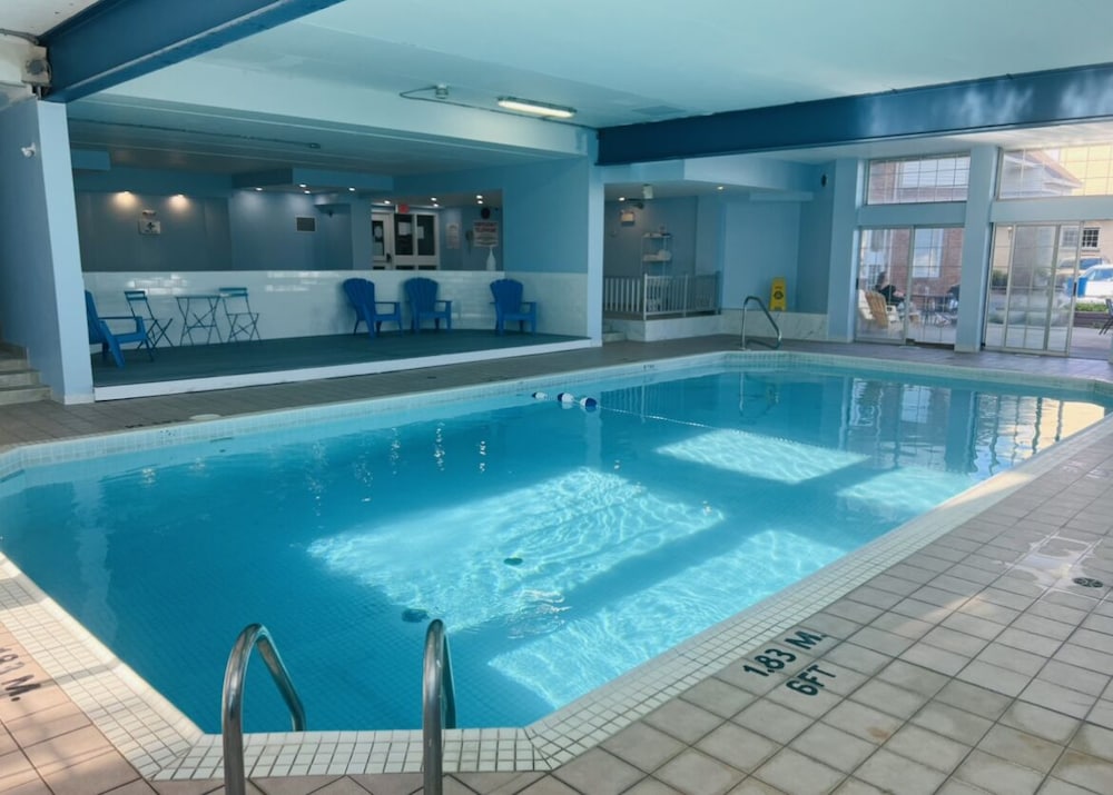 swimming pool spa