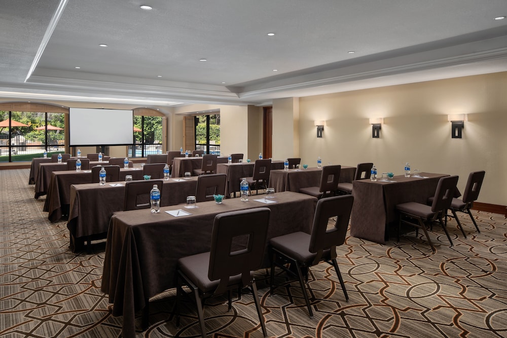 Hyatt Regency Westlake 57/67