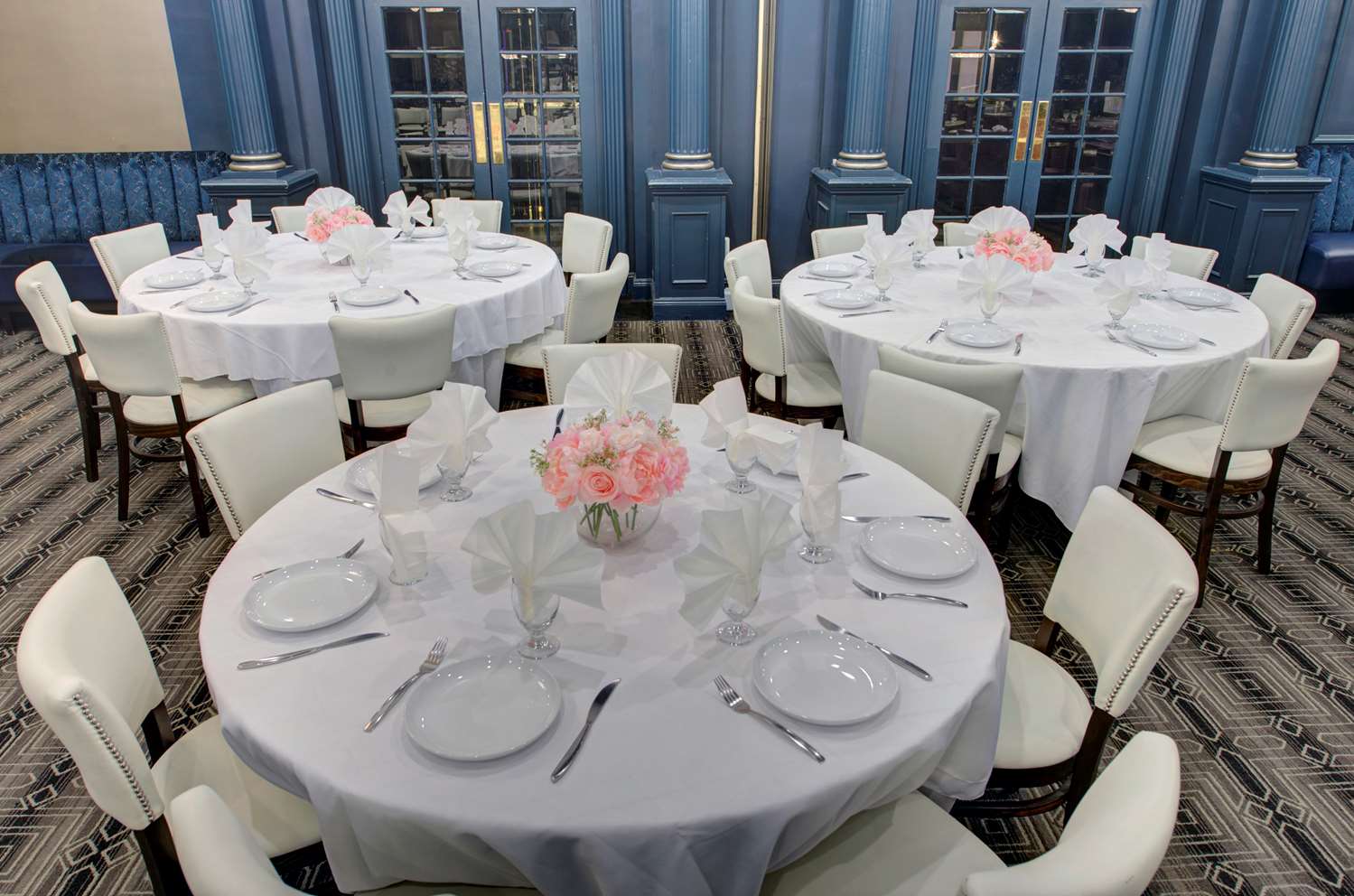 restaurant cafeteria