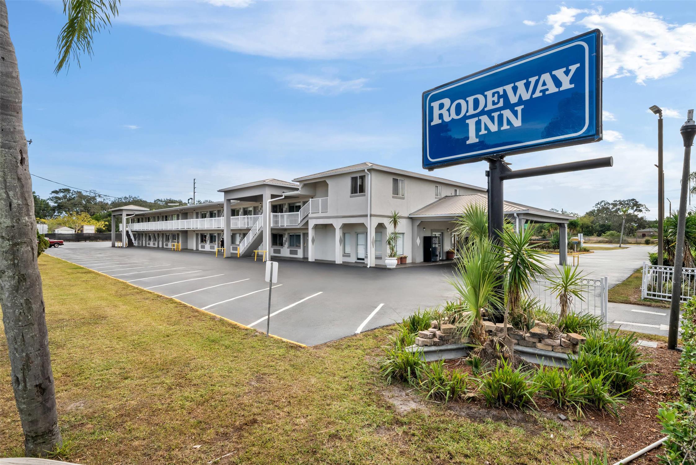 Rodeway Inn Lake Wales - Winter Haven 20/21