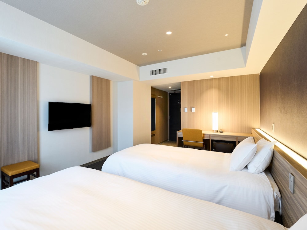 MODERATE, TWIN BEDS