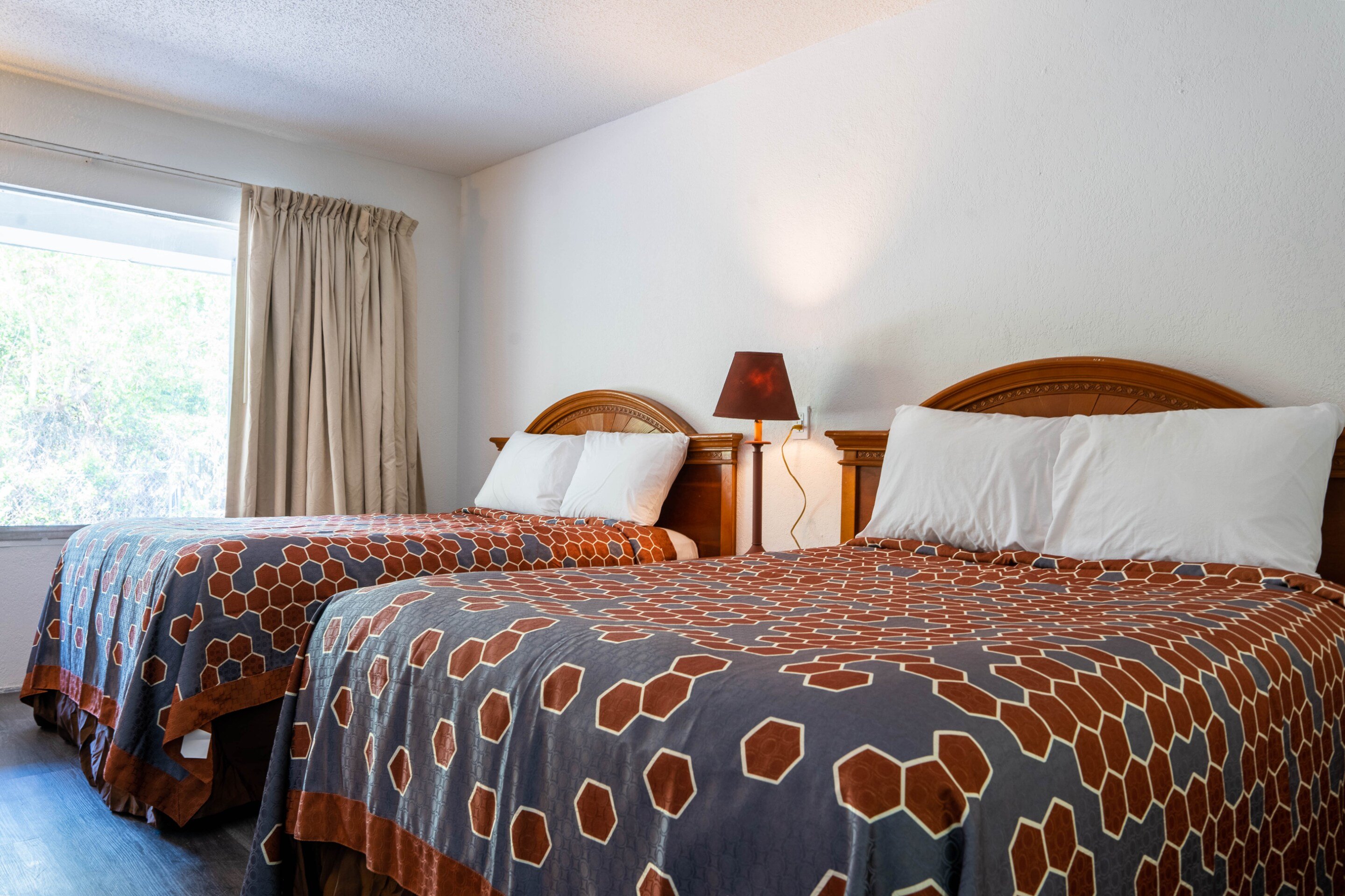 ROOM, 2 DOUBLE BEDS