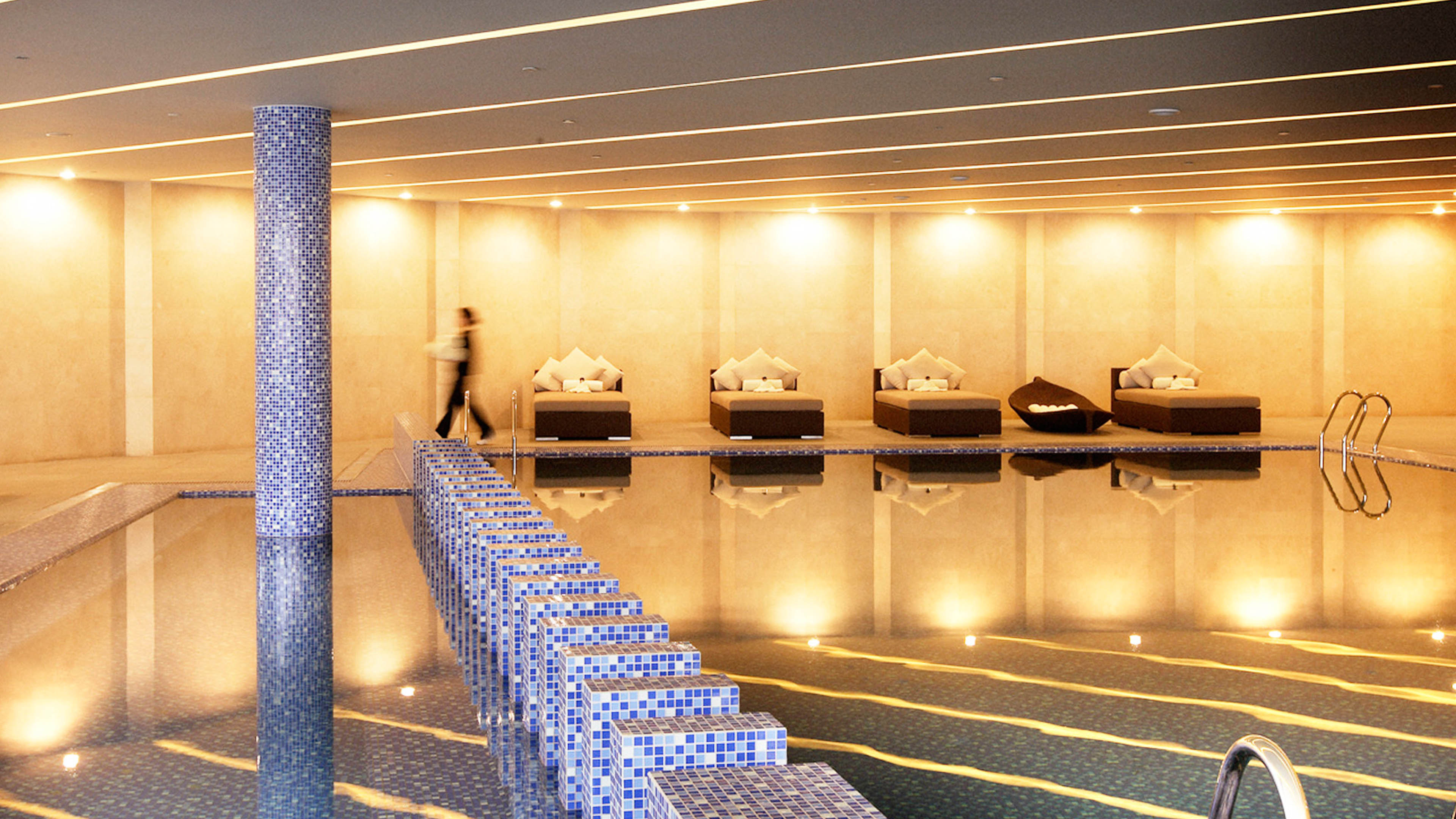 Intercontinental Beijing Beichen 33/81