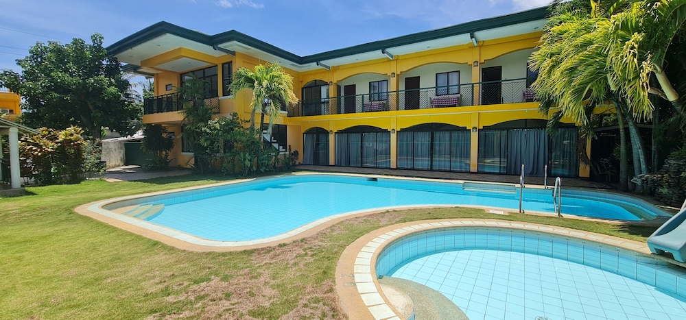 Marvins Seaside Inn 38/50