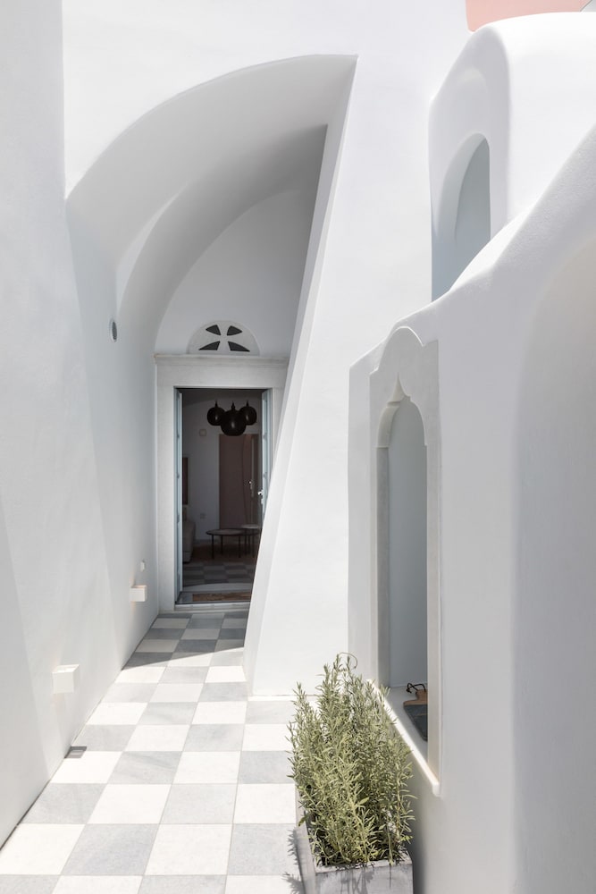 Namaste Suites By Caldera Houses 23/50