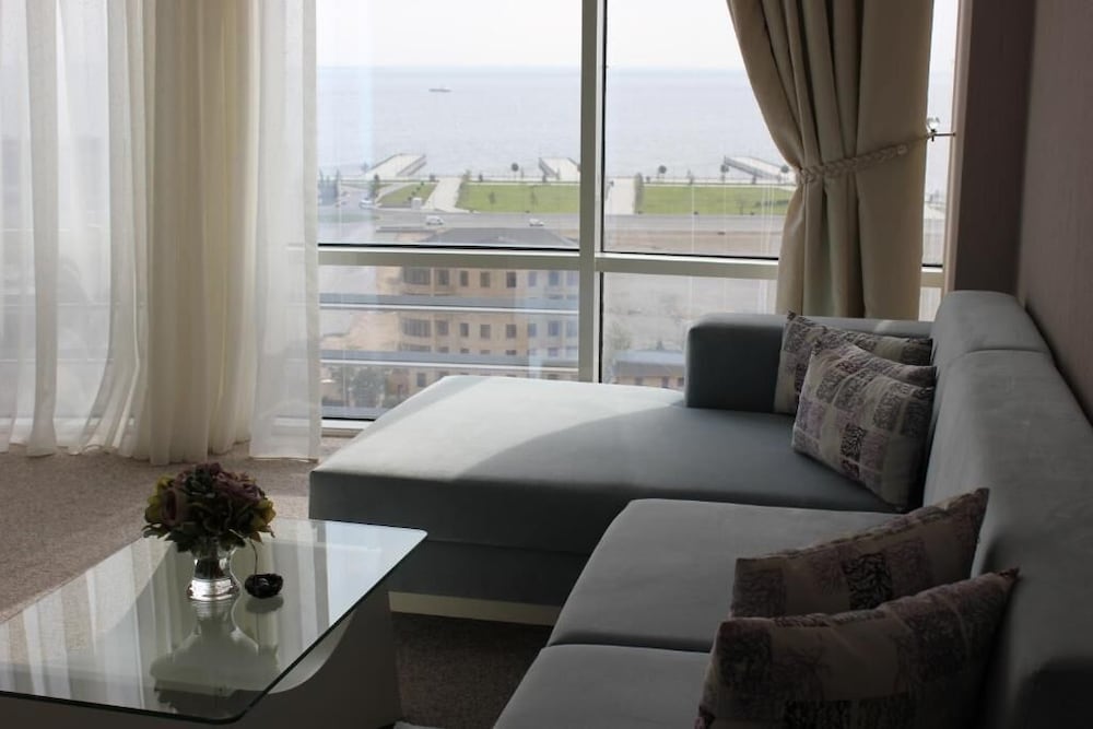Sahil Hotel Baku 47/68