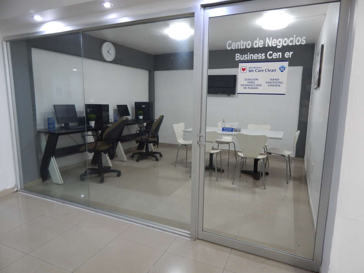 Days Inn by Wyndham Minatitlan 19/28